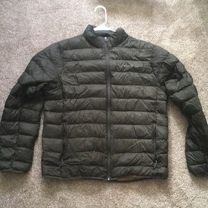 Light wear down feather